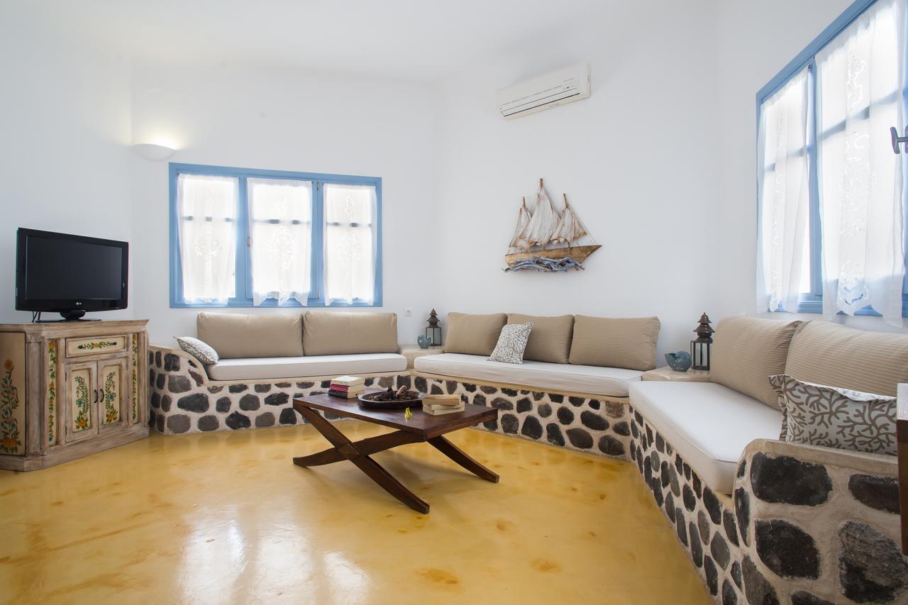 Theros Houses Santorini Kamári エクステリア 写真